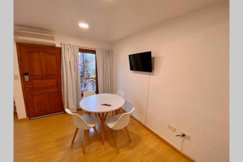 Departamento Amplio En Pleno Centro Appartement El Calafate Buitenkant foto